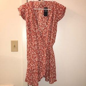 Floral tie wrap dress